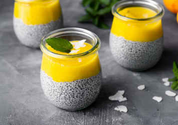 Mango-Chia-Pudding mit Mandelmilch